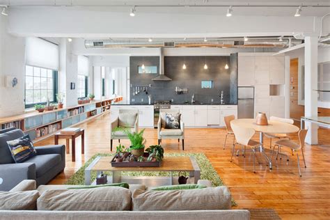 Spacious and Bright Loft 